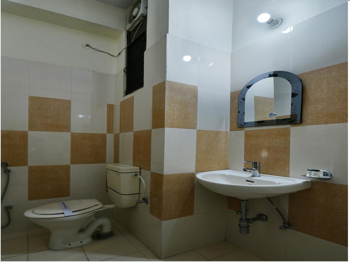 Oyo 4647 Hari Villa Holiday Home Jaipur Exteriör bild