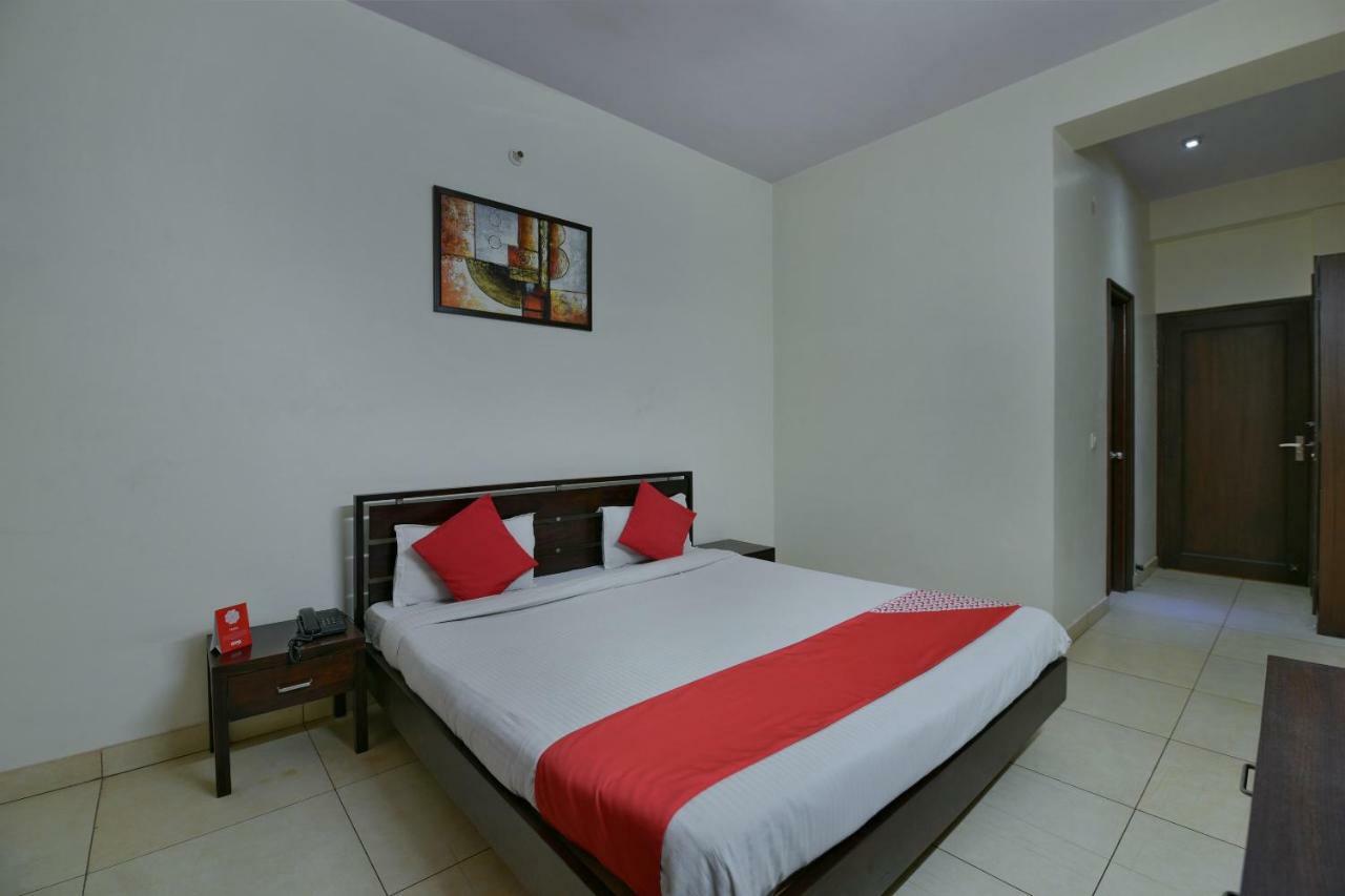 Oyo 4647 Hari Villa Holiday Home Jaipur Exteriör bild